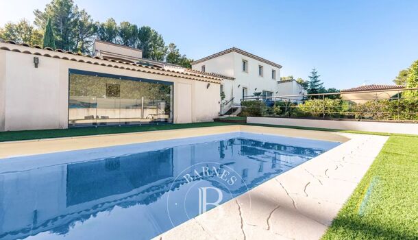 Villa / Maison 8 pièces  à vendre Aix-en-Provence 13100