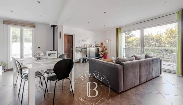 Villa / Maison 8 pièces  à vendre Aix-en-Provence 13100