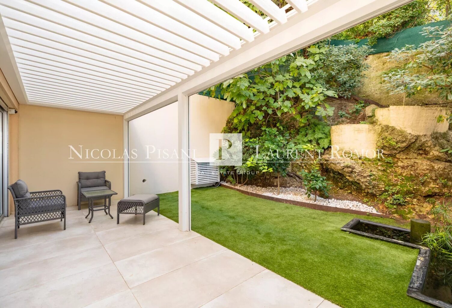 A VENDRE 2 Pièces Rénové Jardin et Terrasse - NICE -MONT BORON — photo 1