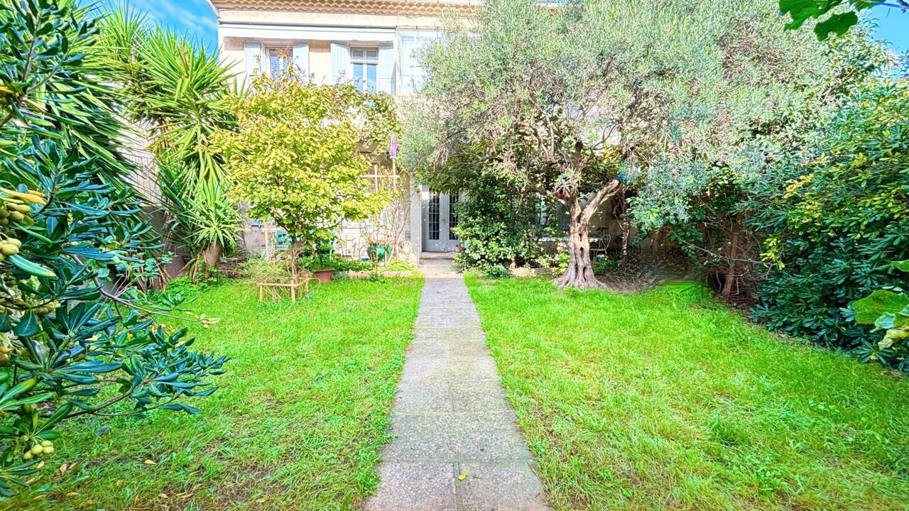 maison 8 pièces 230 m2 à vendre à Avignon (84000)