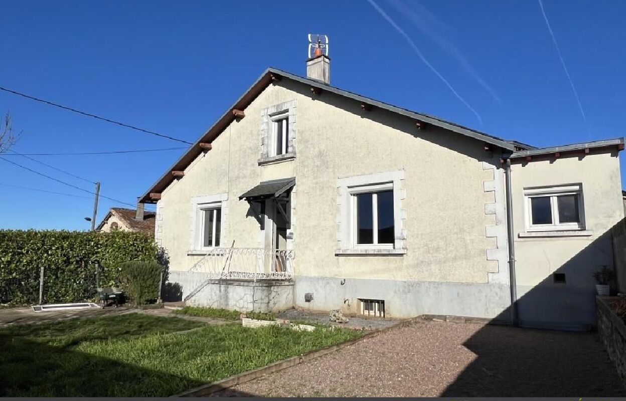 maison 3 pièces 75 m2 à vendre à Ruffec (16700)