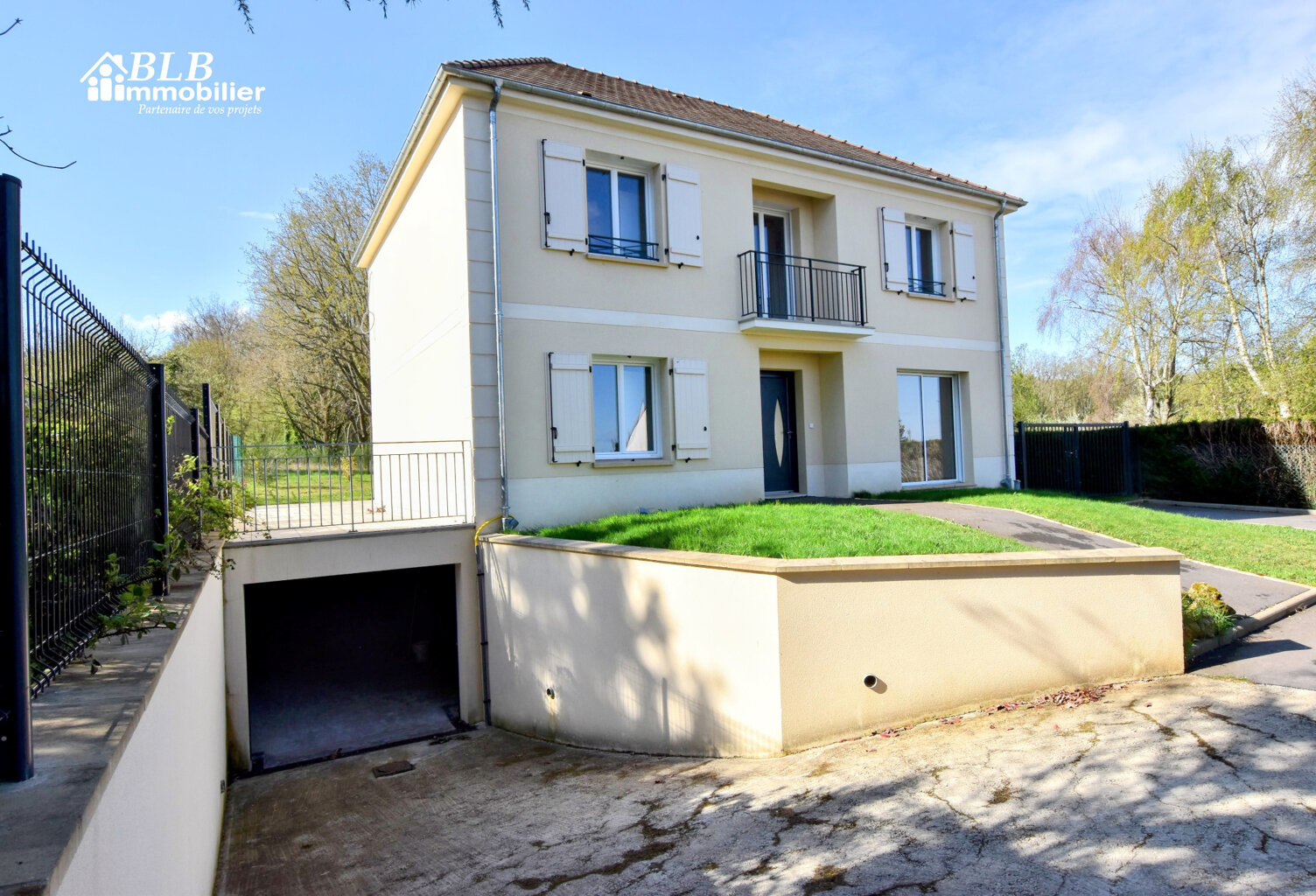 78310 - MAUREPAS - MAISON DE 2019 - 5 CHAMBRES AVEC JARDIN — photo 1