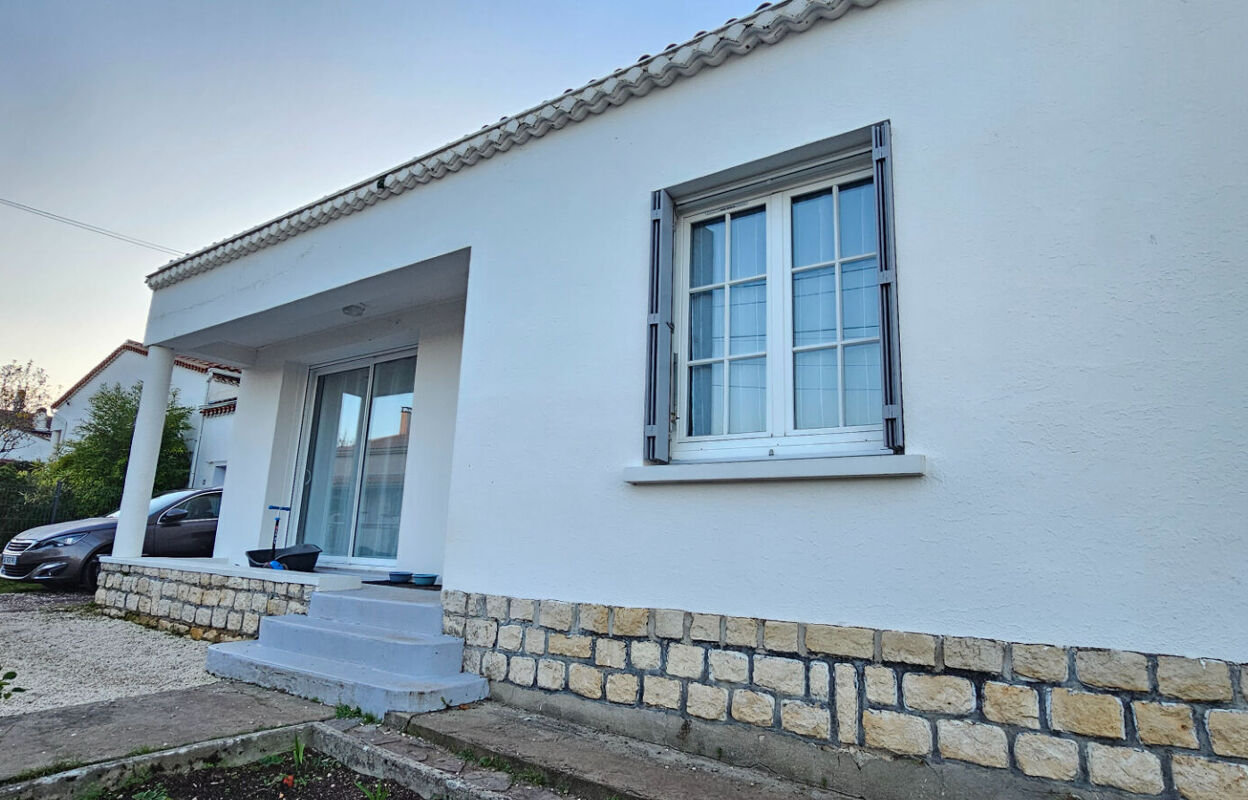 maison 4 pièces 80 m2 à vendre à Saintes (17100)