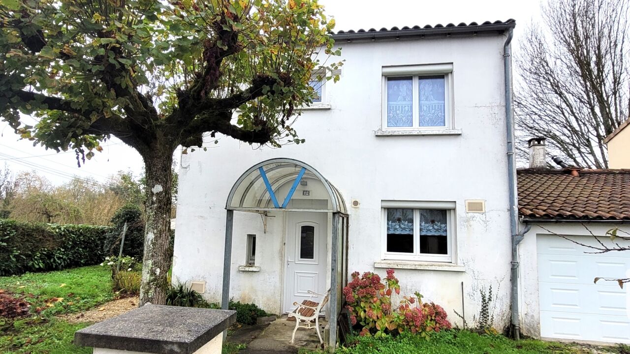 maison 4 pièces 81 m2 à vendre à Montguyon (17270)