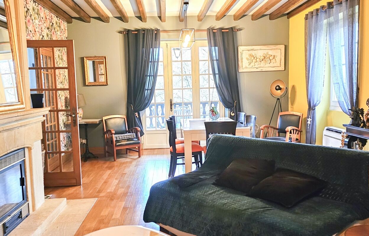 maison 7 pièces 201 m2 à vendre à Aubas (24290)