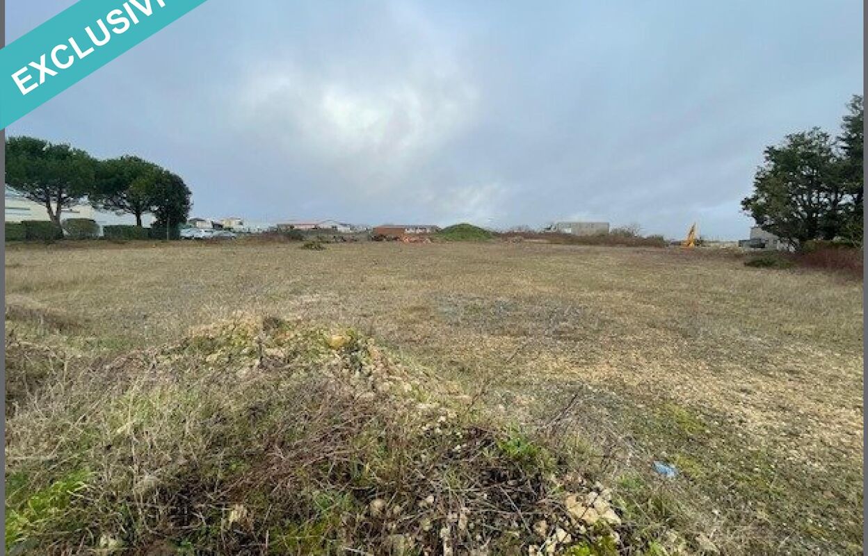 terrain  pièces 5200 m2 à vendre à Surgères (17700)