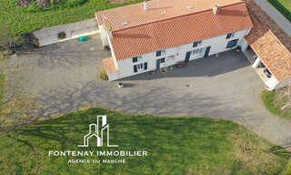 Maison 7 Pièces 205 m² à vendre à Les Velluire-sur-Vendée (85770)