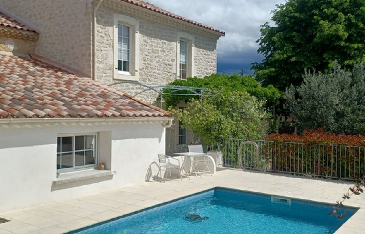 maison 5 pièces 217 m2 à vendre à Carpentras (84200)