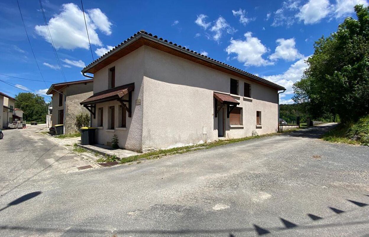 maison 5 pièces 106 m2 à vendre à Vieu-d'Izenave (01430)