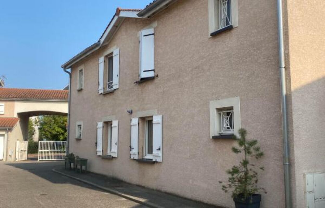 maison 5 pièces 117 m2 à vendre à Vénissieux (69200)