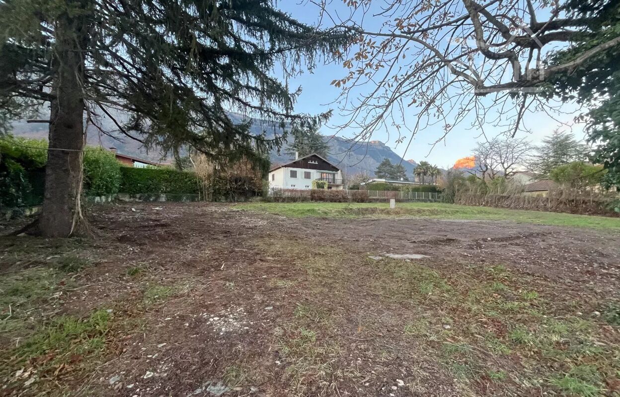 terrain  pièces 1100 m2 à vendre à Biviers (38330)