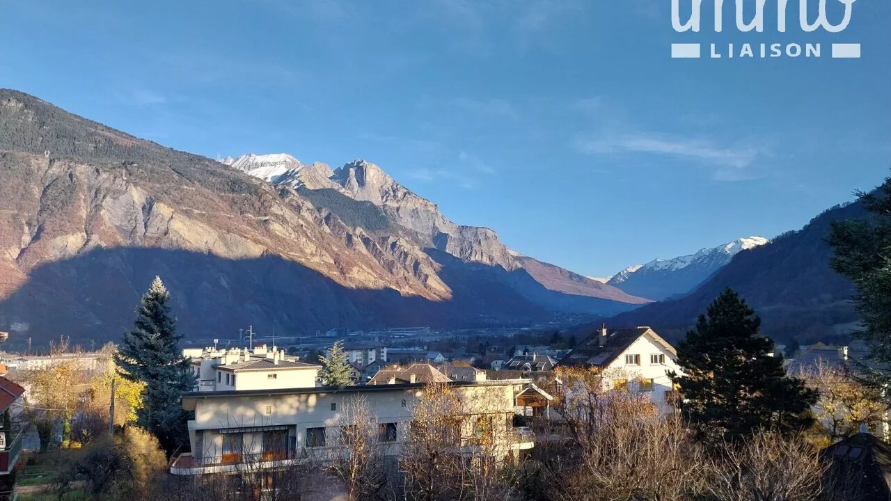 appartement 5 pièces 72 m2 à vendre à Saint-Jean-de-Maurienne (73300)