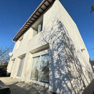 Maison 8 pièces 305 m²