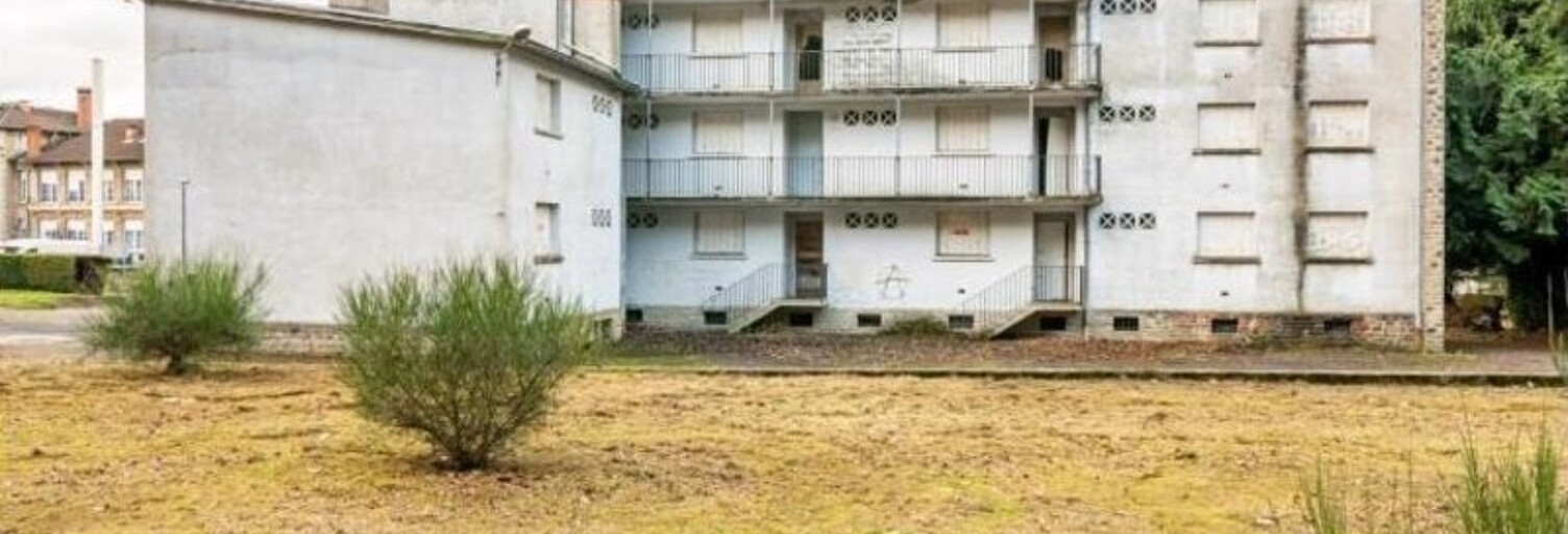 Immeuble  649 m² à vendre à La Guiche (71220)