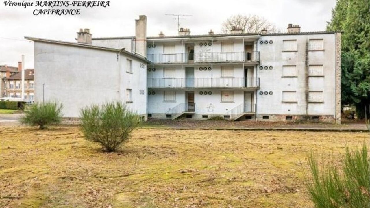 immeuble  pièces 649 m2 à vendre à La Guiche (71220)