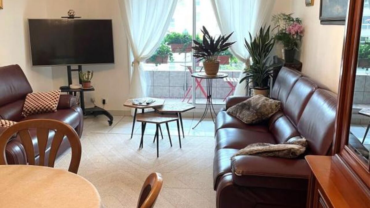 appartement 5 pièces 101 m2 à vendre à Créteil (94000)