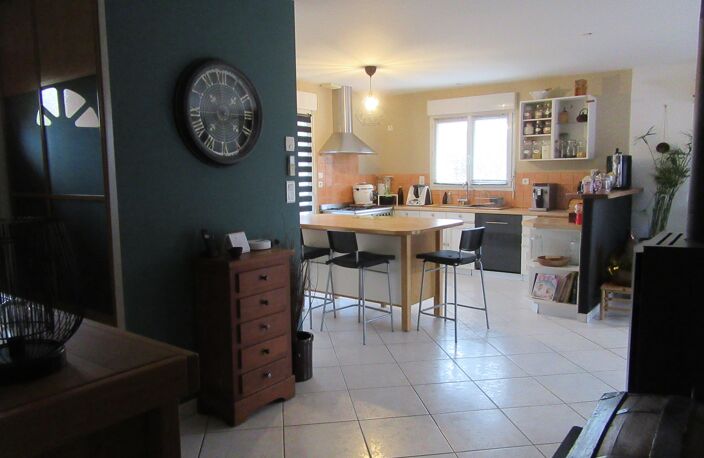 EXCLUSIVITE SAINT CHRISTOPHE Villa T5 de 2002 sur 710 m² de terrain  — photo 2