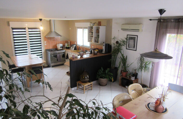 EXCLUSIVITE SAINT CHRISTOPHE Villa T5 de 2002 sur 710 m² de terrain  — photo 3