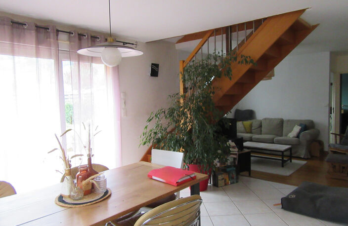 EXCLUSIVITE SAINT CHRISTOPHE Villa T5 de 2002 sur 710 m² de terrain  — photo 4