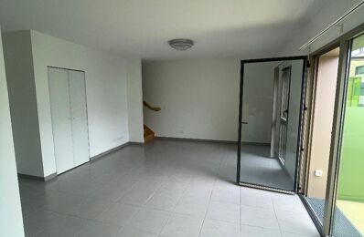 location appartement 1 390 € CC /mois à proximité de Floirac (33270)