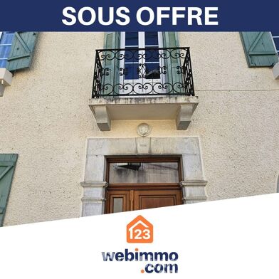 Immeuble  238900 €