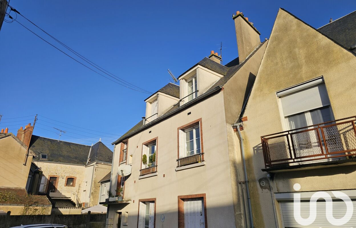 immeuble  pièces 218 m2 à vendre à Gien (45500)