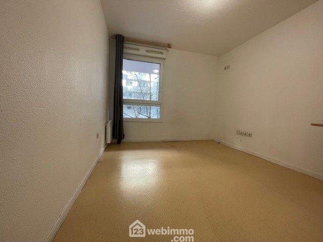 Appartement - 18m² - Courbevoie