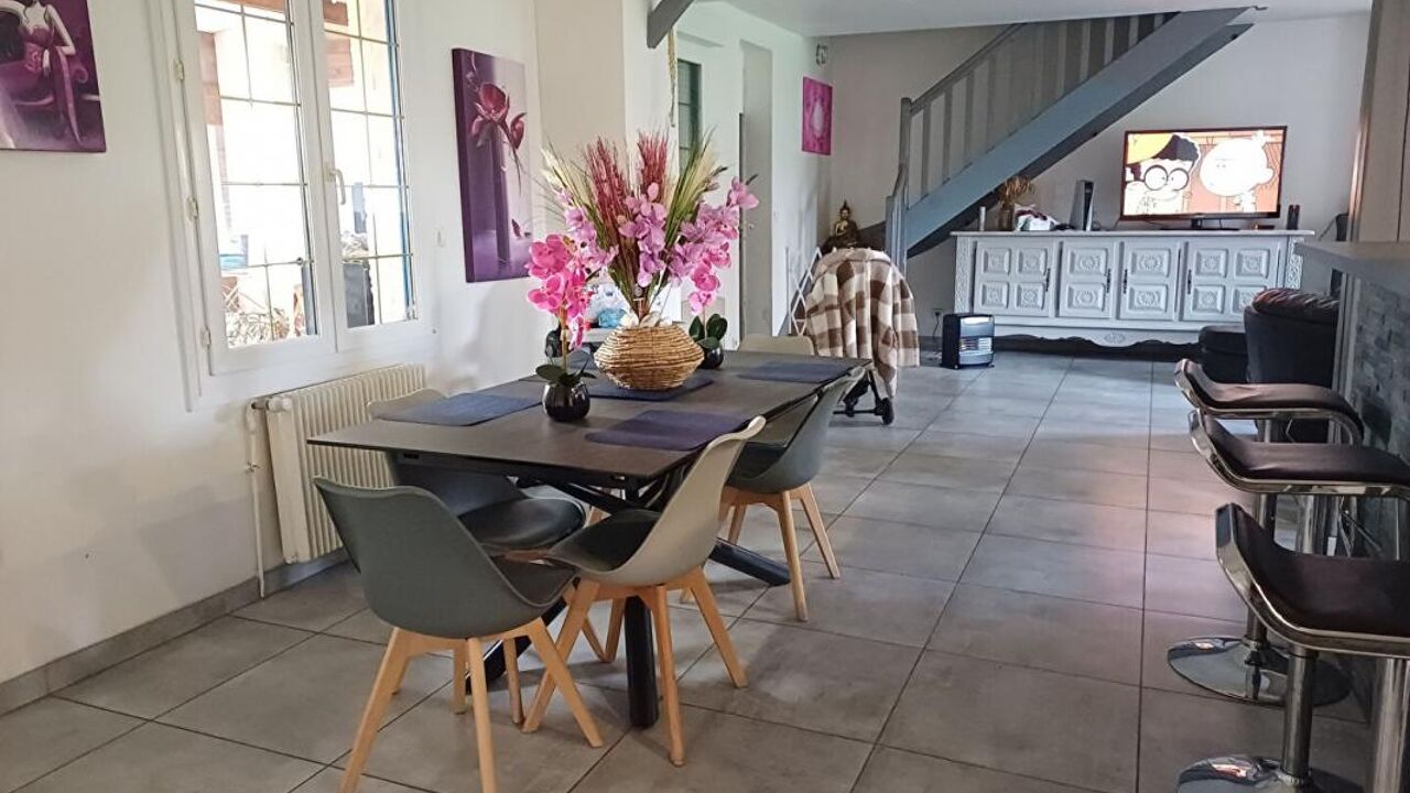 maison 12 pièces 301 m2 à vendre à Roye (80700)