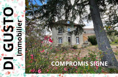 vente maison 473 000 € à proximité de Commelle-Vernay (42120)