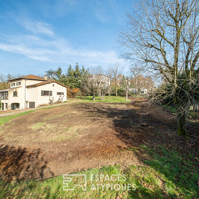 Terrain 712 m²