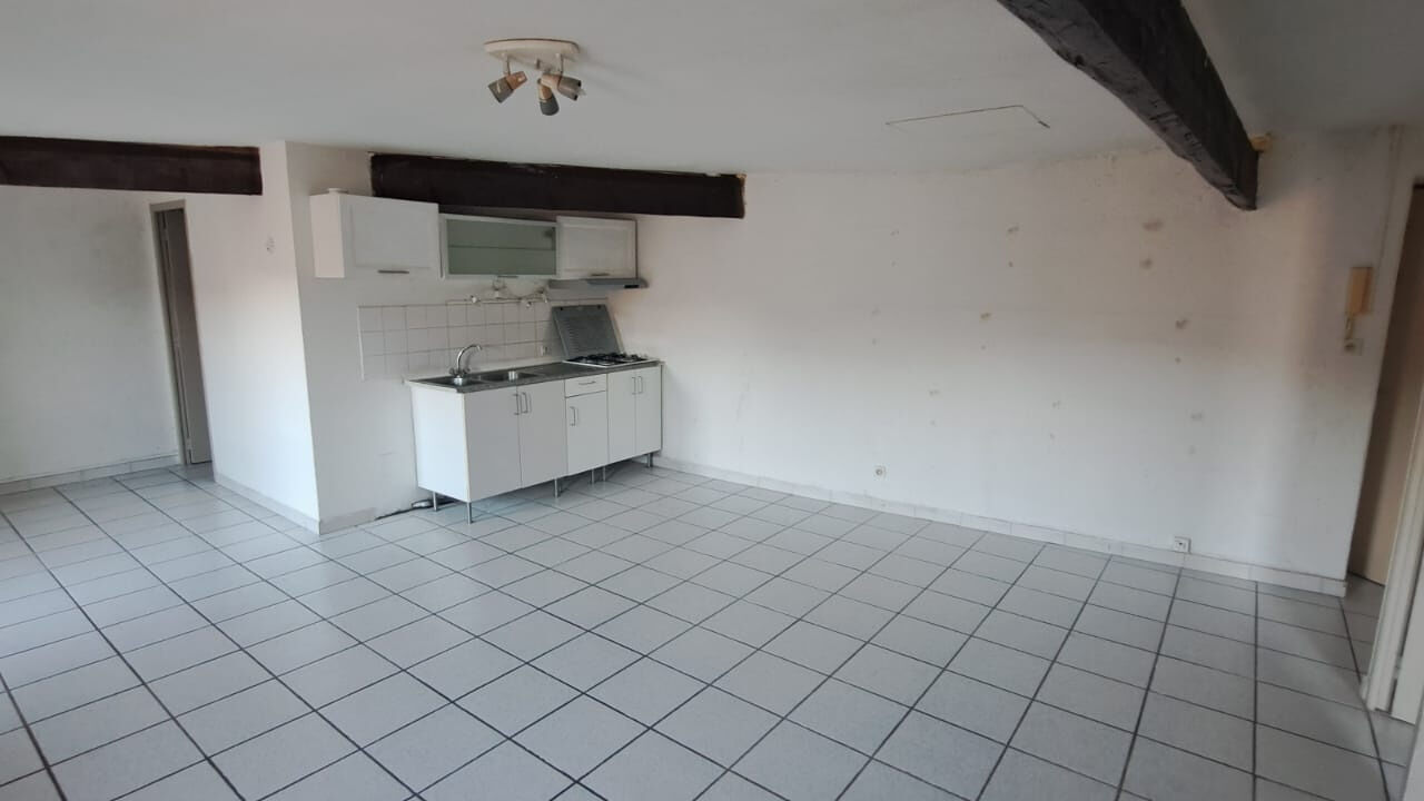 appartement 2 pièces 50 m2 à louer à Liausson (34800)