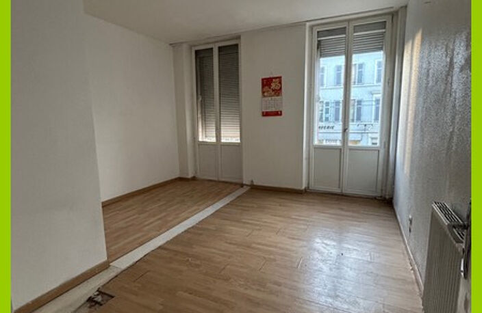 Immeuble à rénover 3 appts F3/F4 + 1 local commercial Mulhou — photo 4