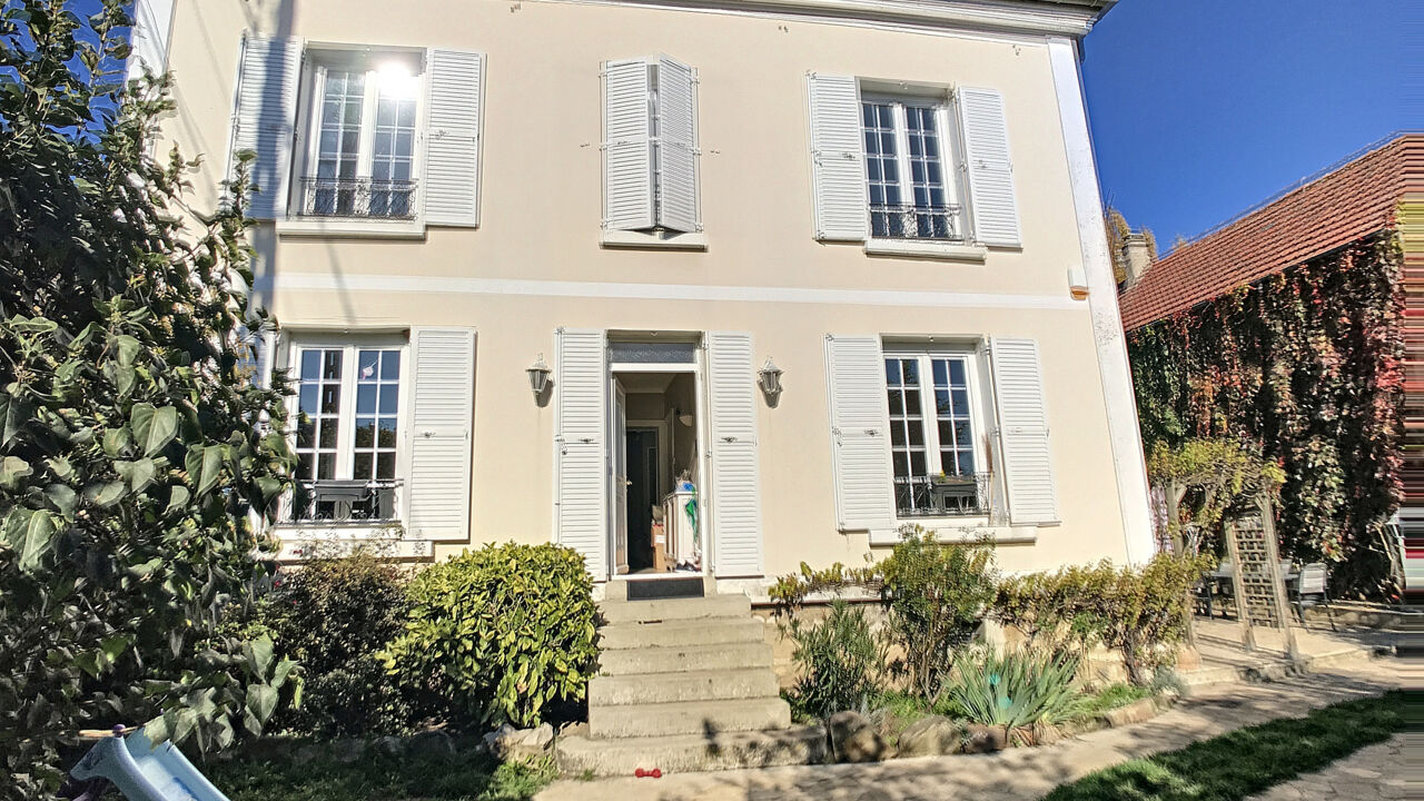 maison 9 pièces 185 m2 à vendre à Louvres (95380)