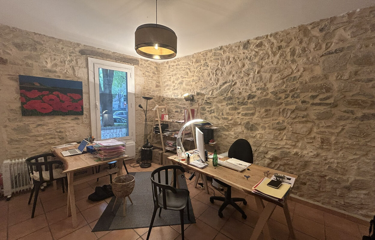 bureau  pièces 23 m2 à louer à Nîmes (30900)