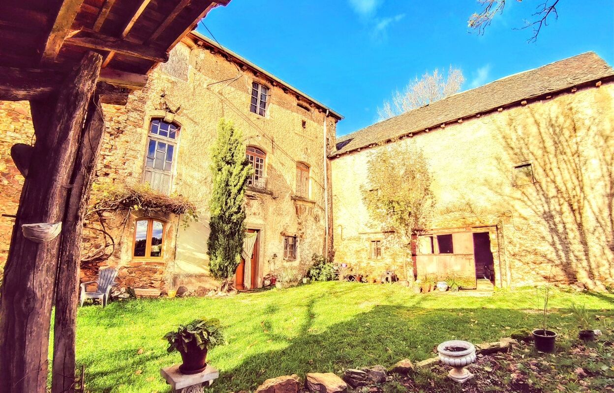 maison 6 pièces 270 m2 à vendre à Rullac-Saint-Cirq (12120)