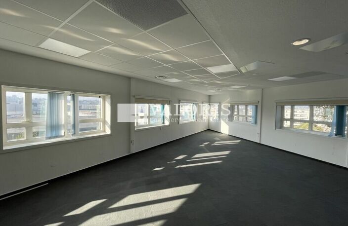BUREAUX à LOUER — photo 5