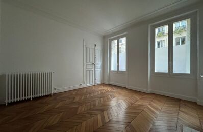 location bureau 2 420 € CC /mois à proximité de Orly (94310)