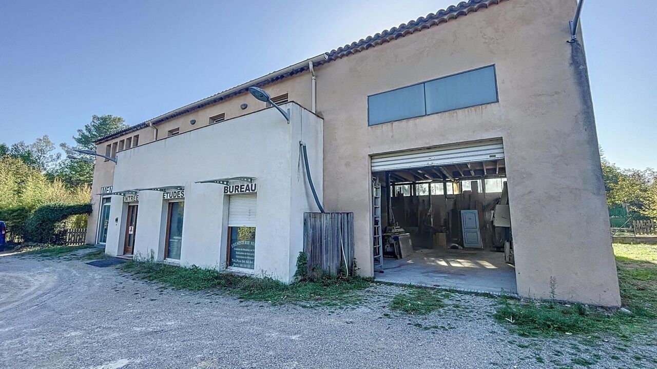 commerce 8 pièces 360 m2 à vendre à Tourrettes (83440)