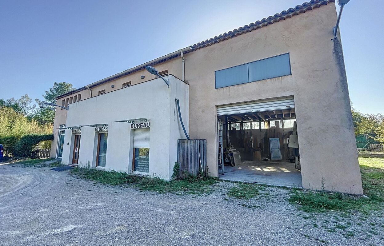 commerce 8 pièces 360 m2 à vendre à Tourrettes (83440)