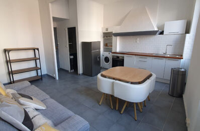 location appartement 800 € CC /mois à proximité de Marseille 7 (13007)