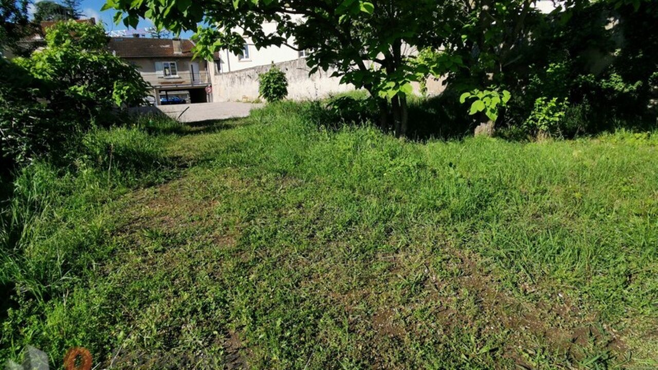 terrain  pièces 422 m2 à vendre à La Verpillière (38290)