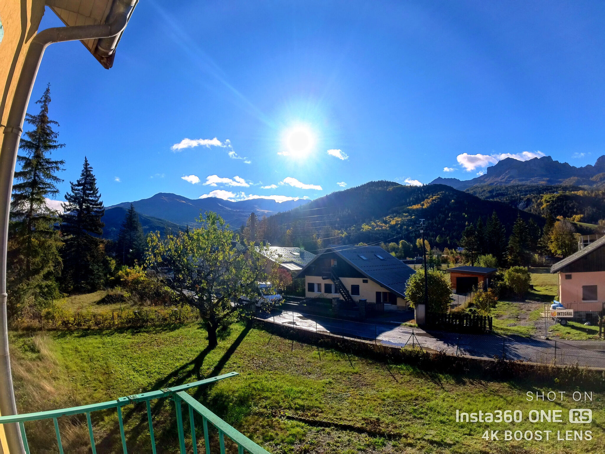 Villa / Maison  T12 à vendre Barcelonnette 04400