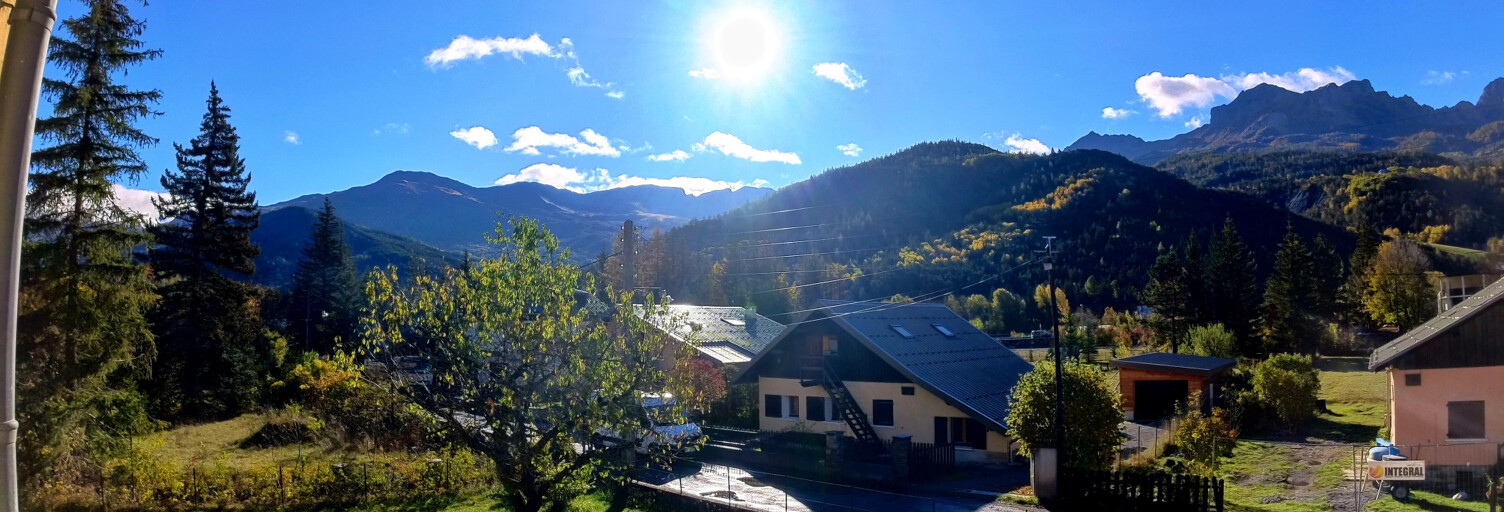 Maison 12 Pièces 210 m² à vendre à Barcelonnette (04400)