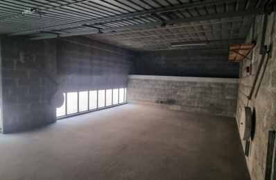 location garage 167 € CC /mois à proximité de Rognes (13840)