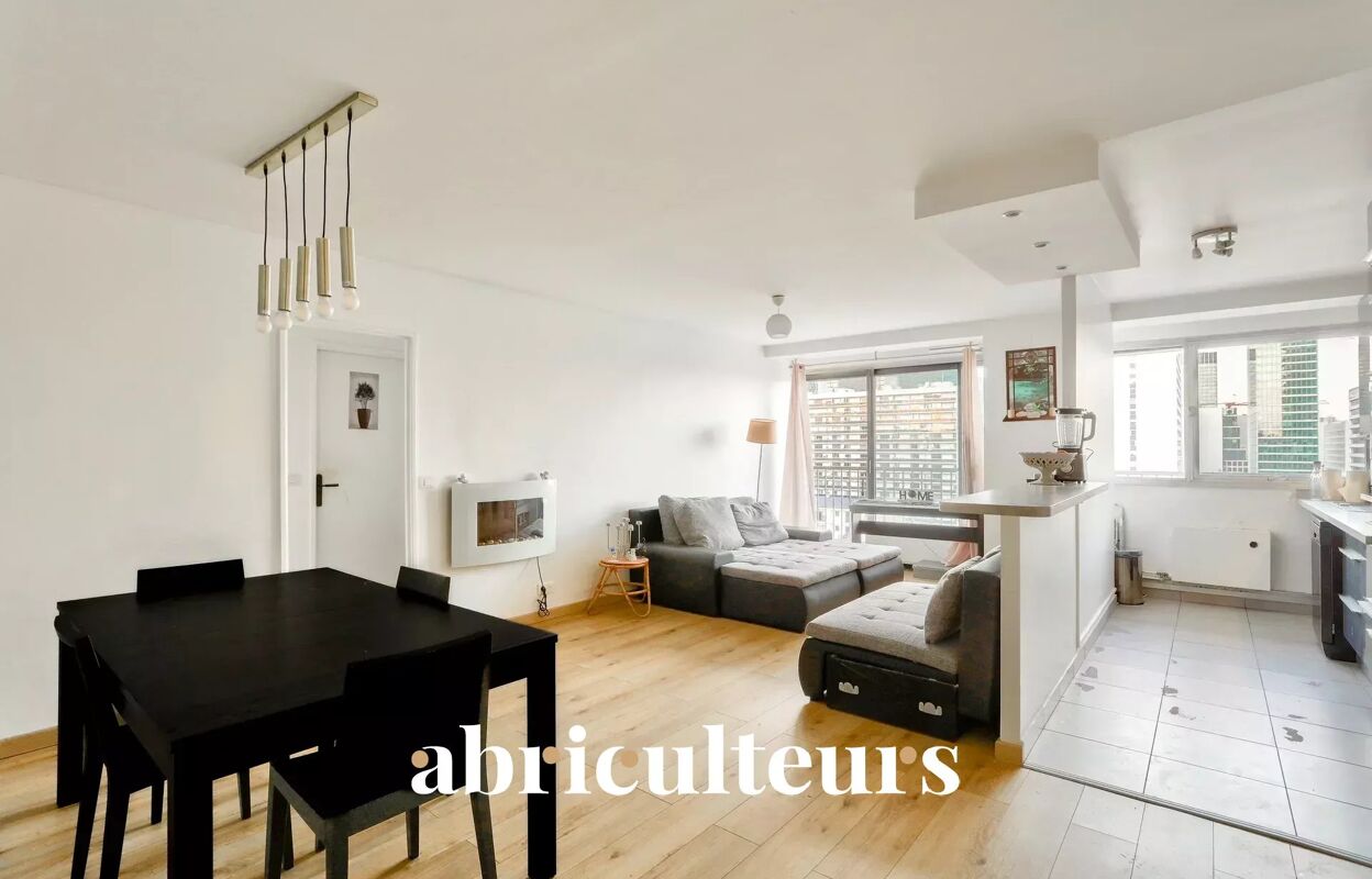 appartement 2 pièces 52 m2 à vendre à Puteaux (92800)