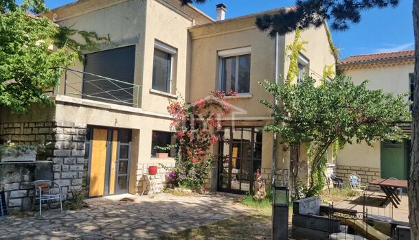 Appartement 5 pièces  à vendre Eyragues 13630