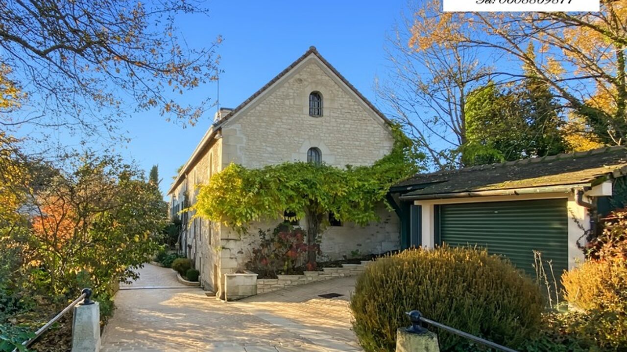 maison 16 pièces 657 m2 à vendre à Thuré (86540)