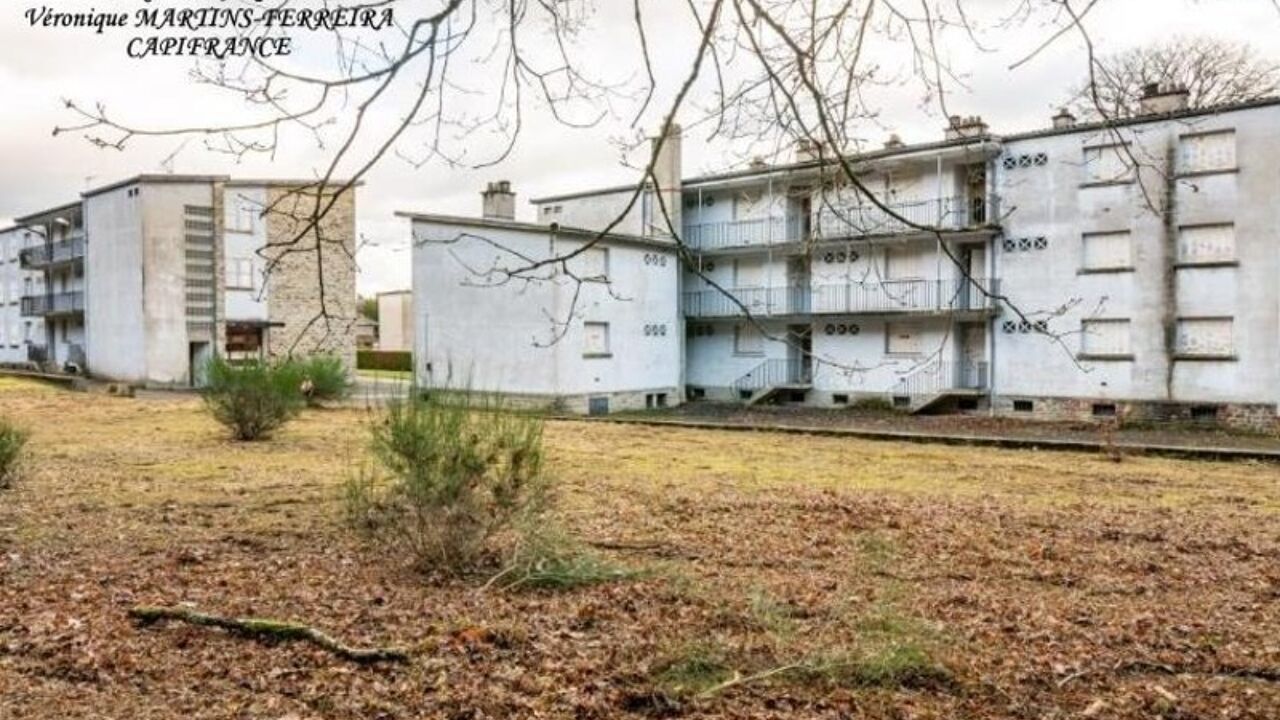 immeuble  pièces 1258 m2 à vendre à La Guiche (71220)