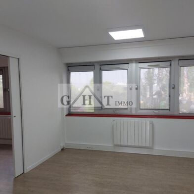 Bureau  2975 €