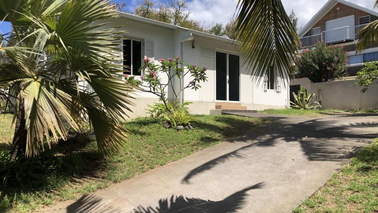 maison 6 pièces 130 m2 à vendre à L'Étang-Salé (97427)